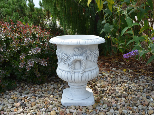 Flower pot with grapes