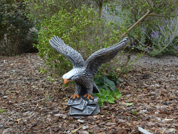 Adler mit antiker Patina
