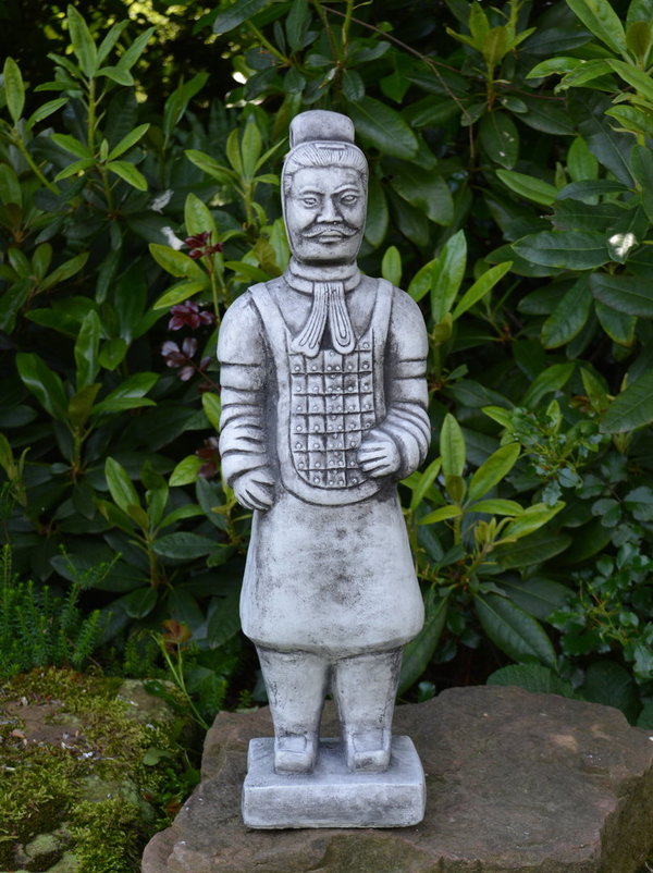 Mittelgroßer chinesischer Terrakotta-Krieger