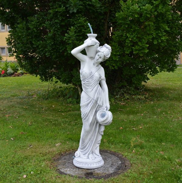 Mittelgroße Statue der Göttermutter Maia