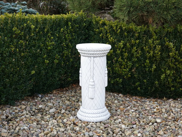 Elegant pillar pedestal large