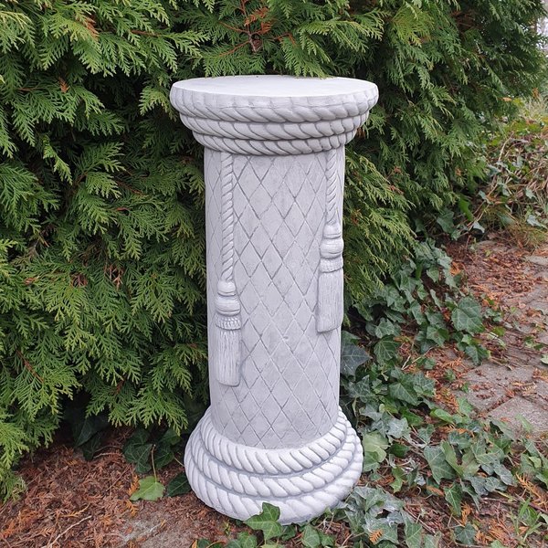 Elegant pillar pedestal large