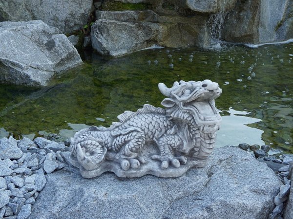 Chinesischer Drachen: der Beherrscher des Wassers