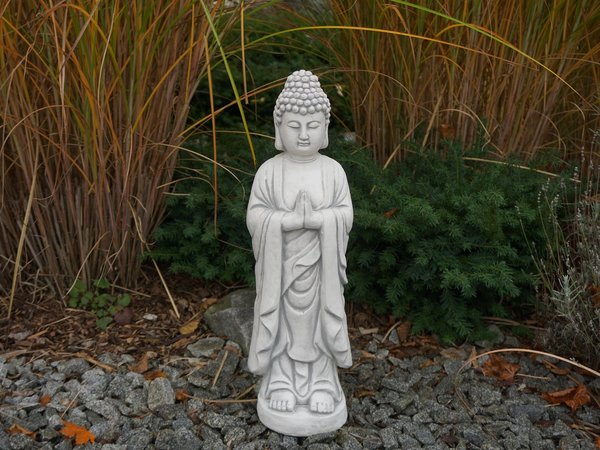 Statue d'un moine bouddha debout