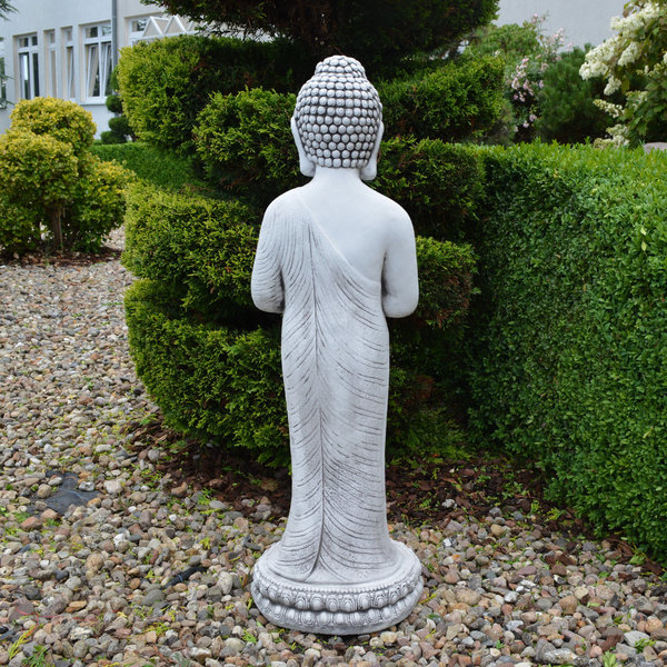 Statue du Grand Bouddha avec la main droite levée