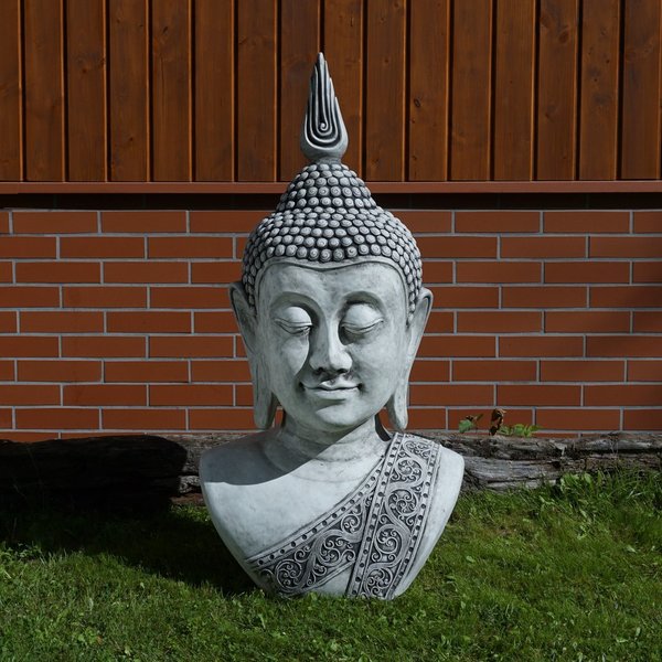 Imposante Buddha-Büste